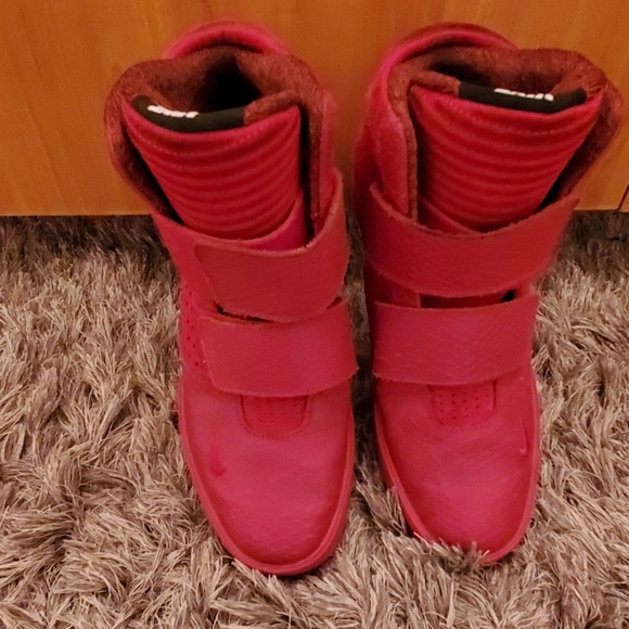 Nike Other - Nike Flystepper 2K Hi Top Sneakers